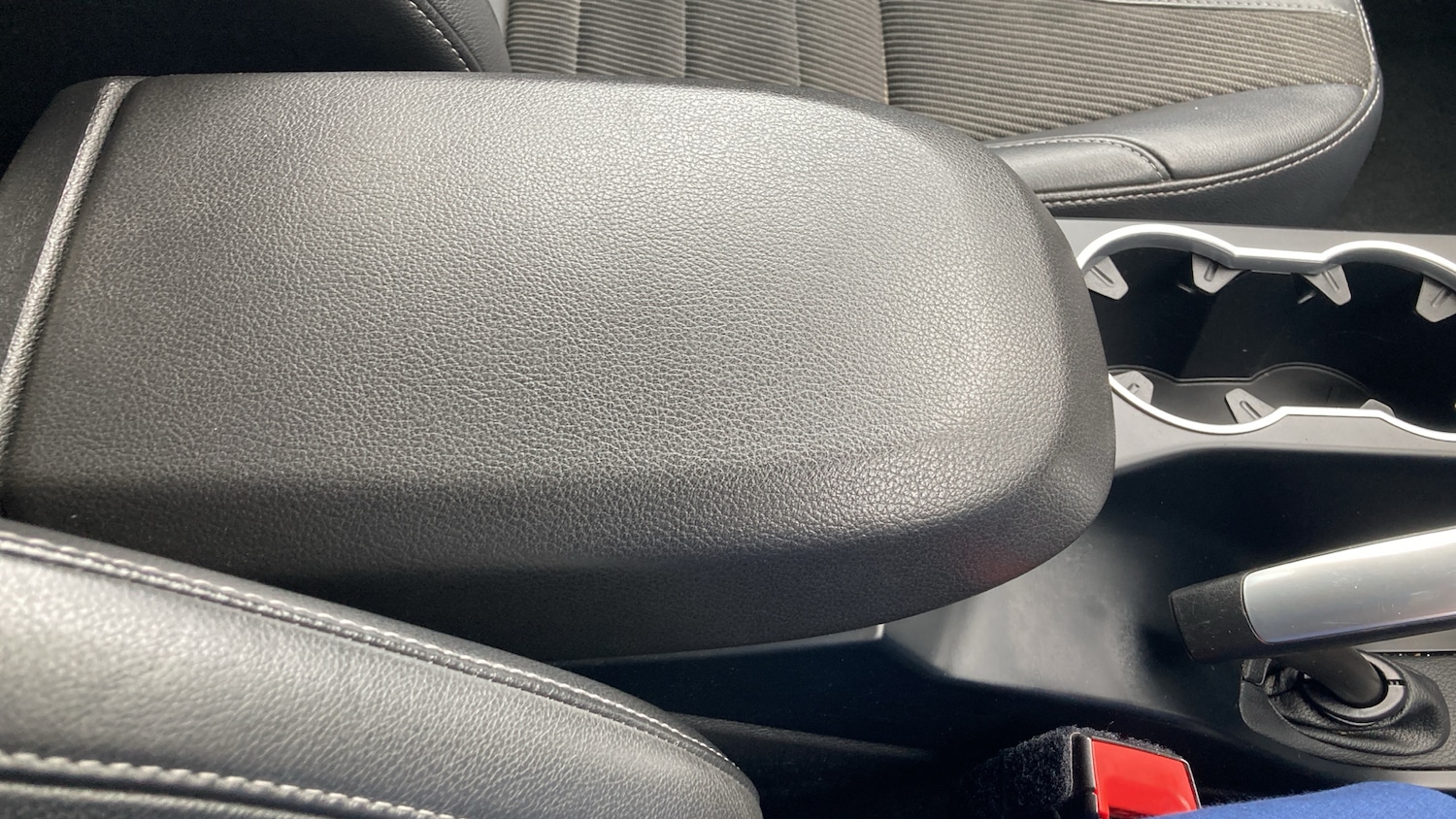 Used Ford Kuga 2015 for sale - 77812838: Photo 41