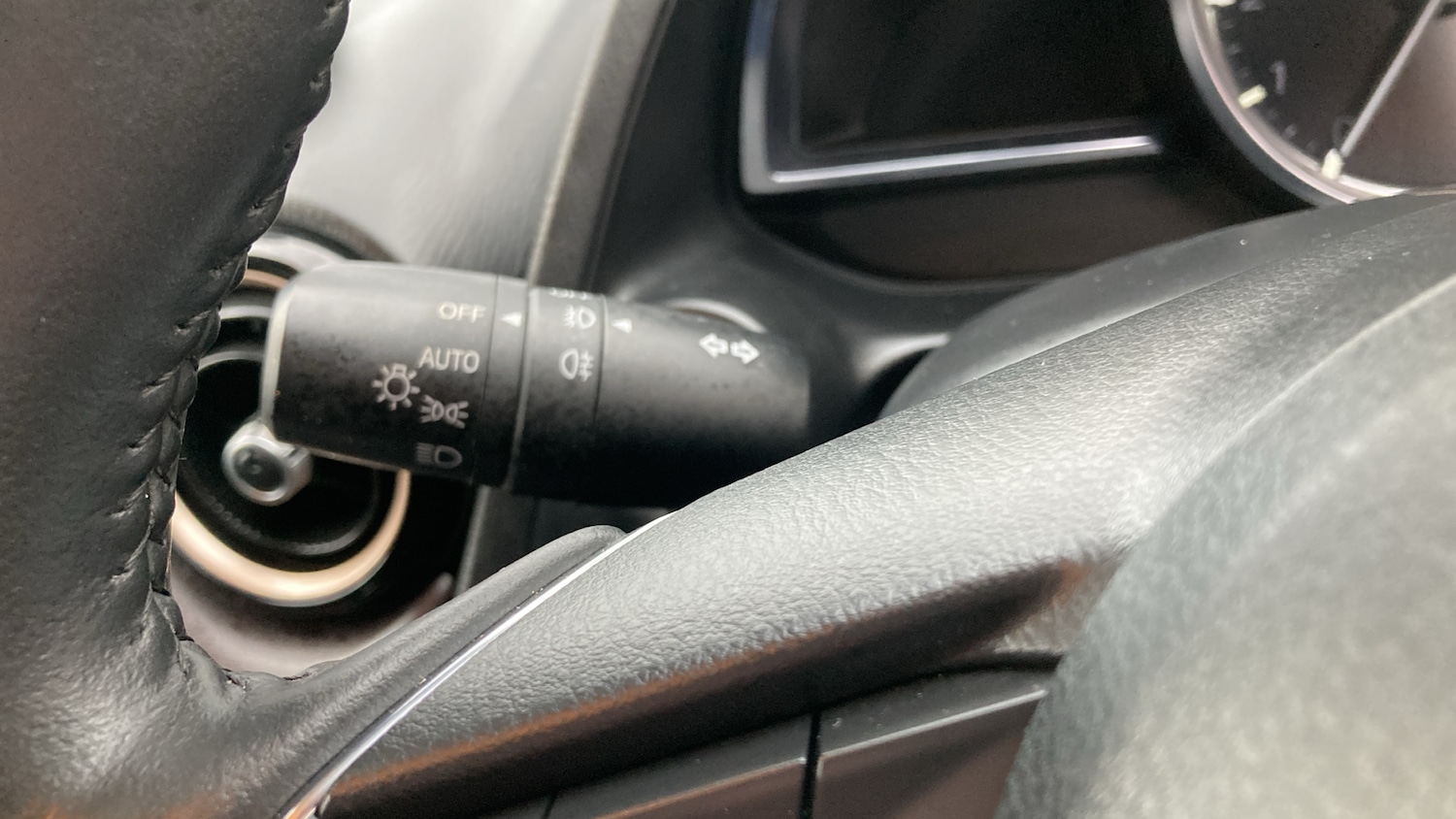 Used Mazda Mazda2 2019 for sale - 76352909: Photo 34