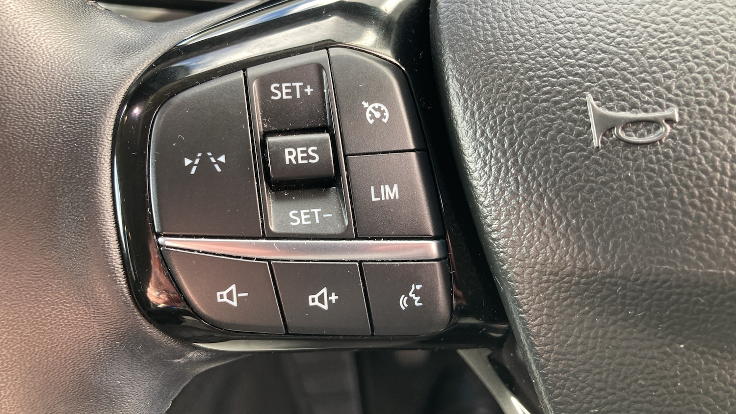 Used Ford Kuga 2024 for sale - 78067391: Photo 35