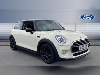 Used MINI Hatch 2019 for sale - 78131700: Photo