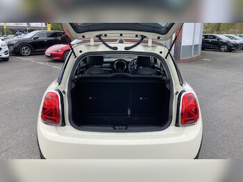 Used MINI Hatch 2019 for sale - 78131700: Photo
