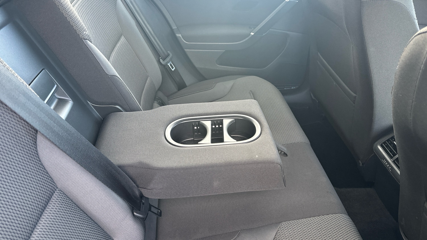 Used Volkswagen Golf 2017 for sale - 78025273: Photo 28