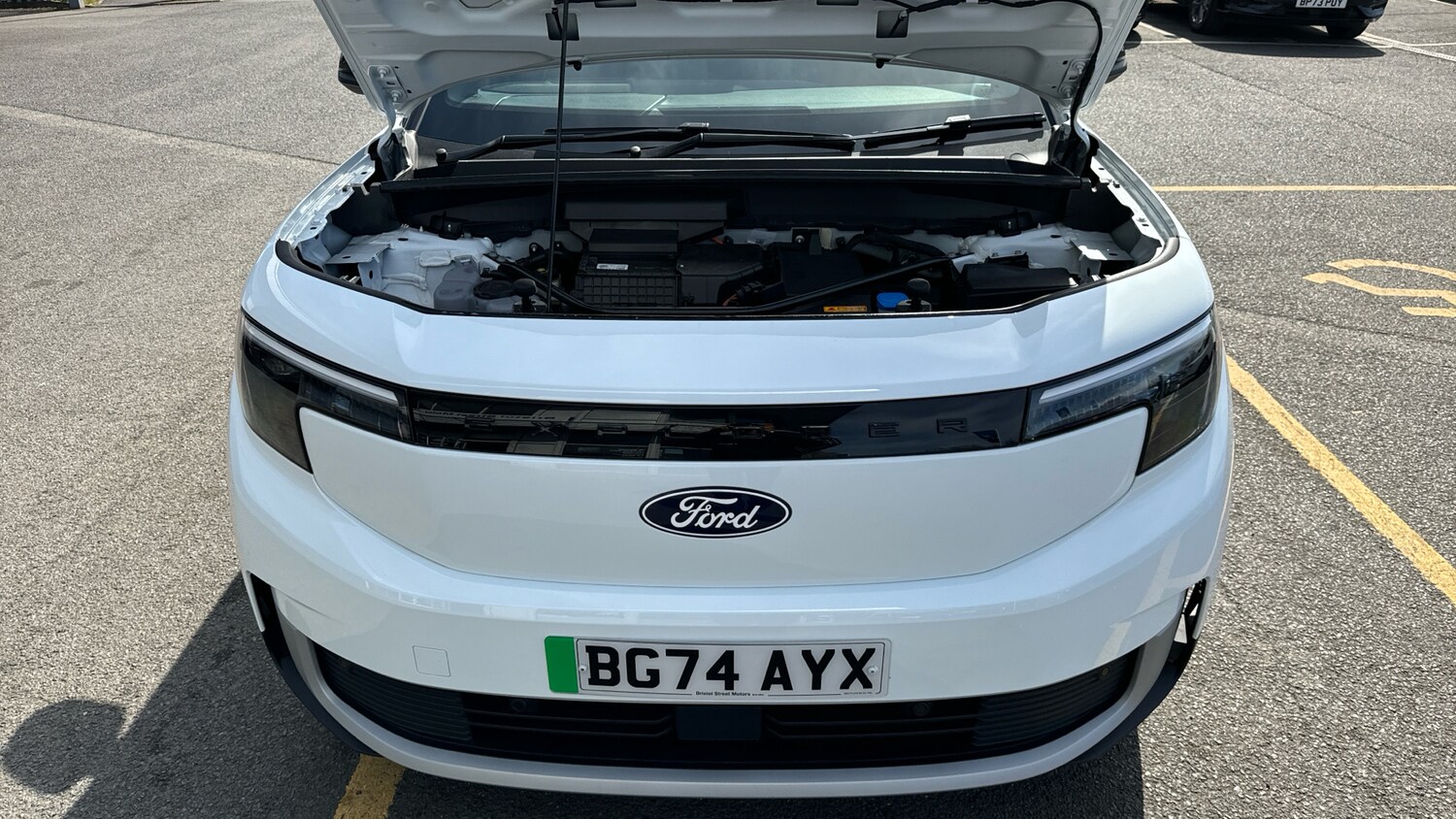 2025 Ford Explorer 210kW Premium 77kWh 5dr Auto Electric Estate Estate Electric - Picture 12 of 24