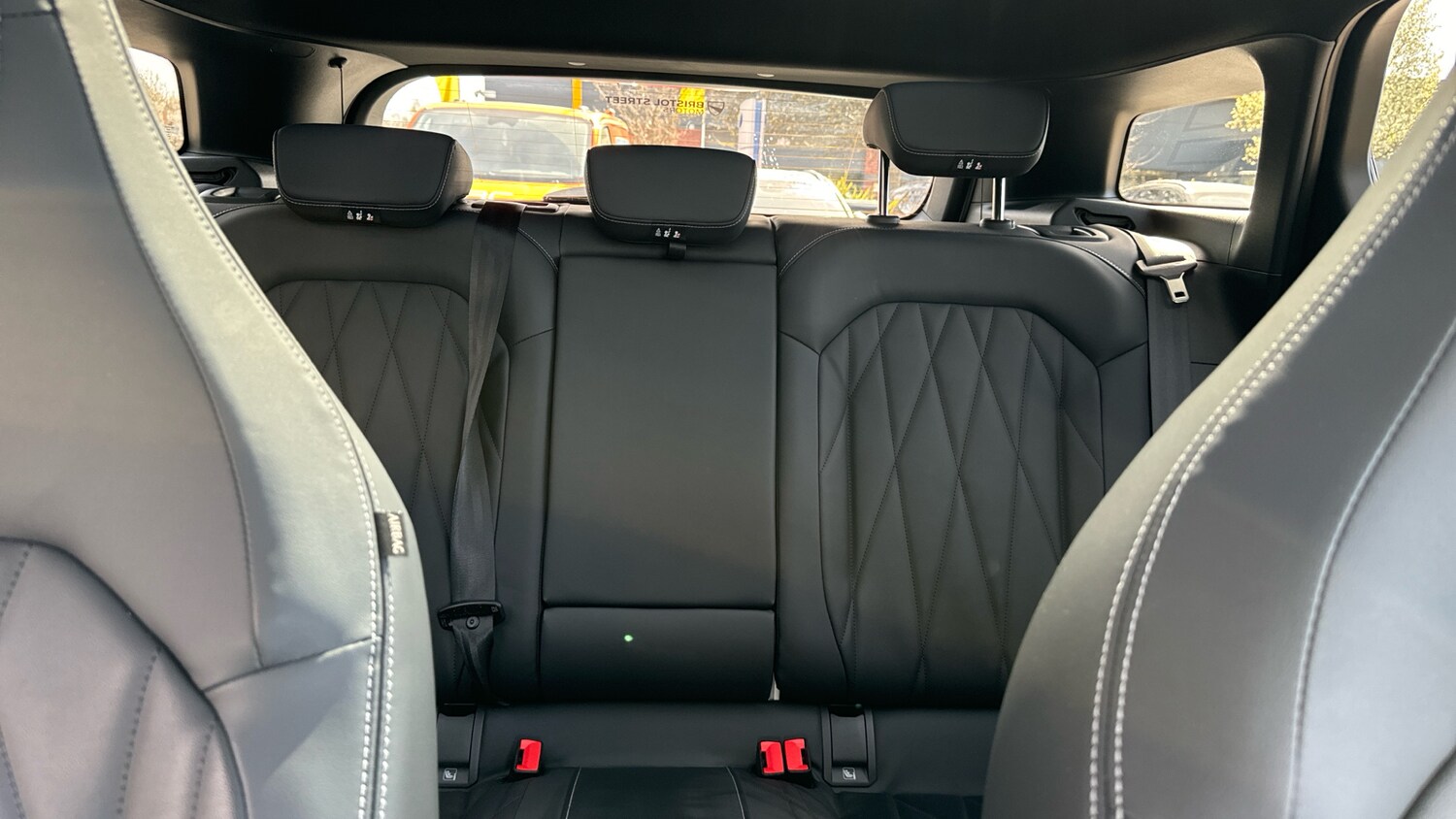 2025 Ford Explorer 210kW Premium 77kWh 5dr Auto Electric Estate Estate Electric - Picture 17 of 24