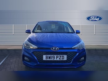 Used Hyundai i20 2019 for sale - 76860191: Photo