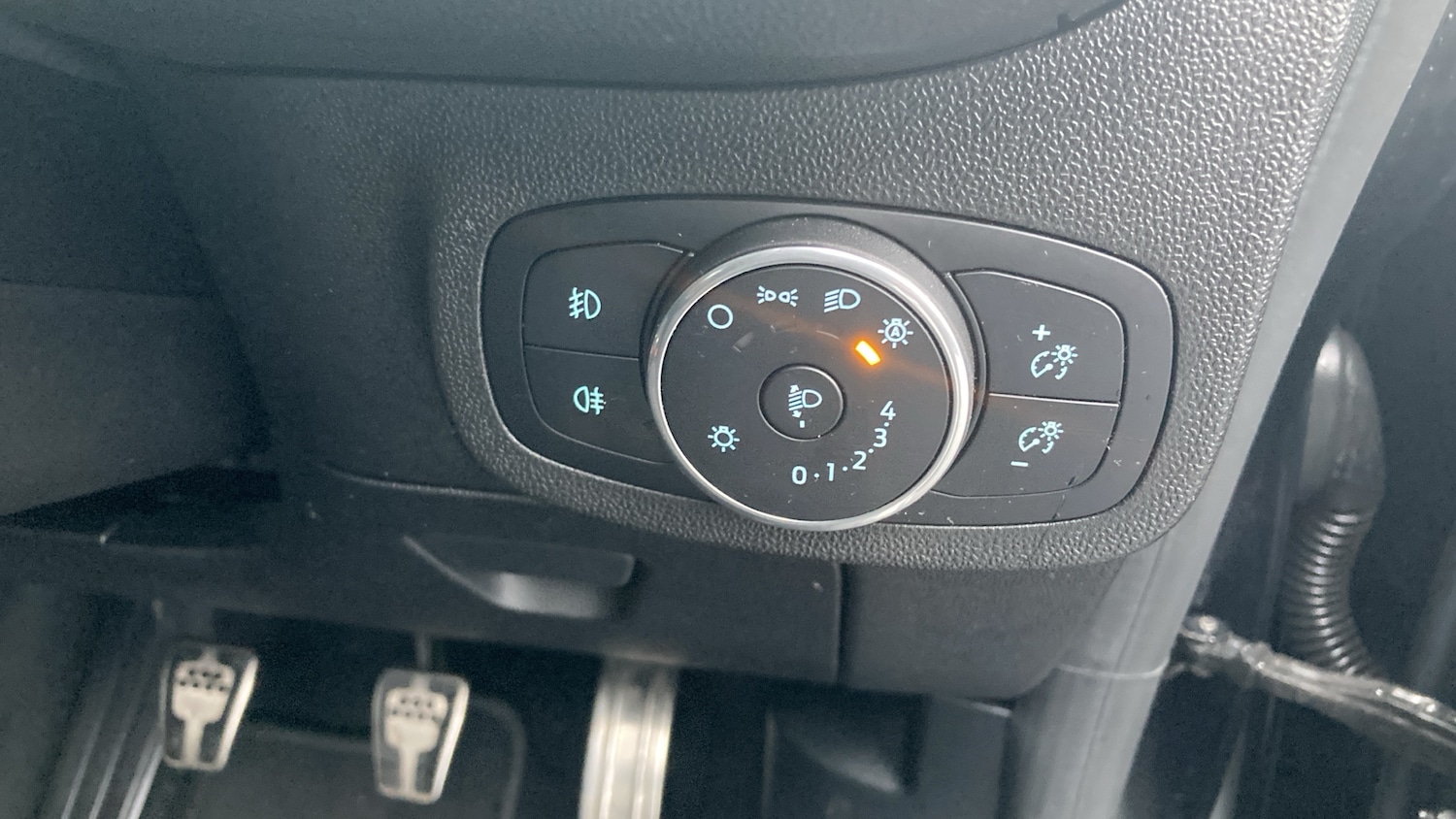 Used Ford Fiesta 2018 for sale - 77474956: Photo 32