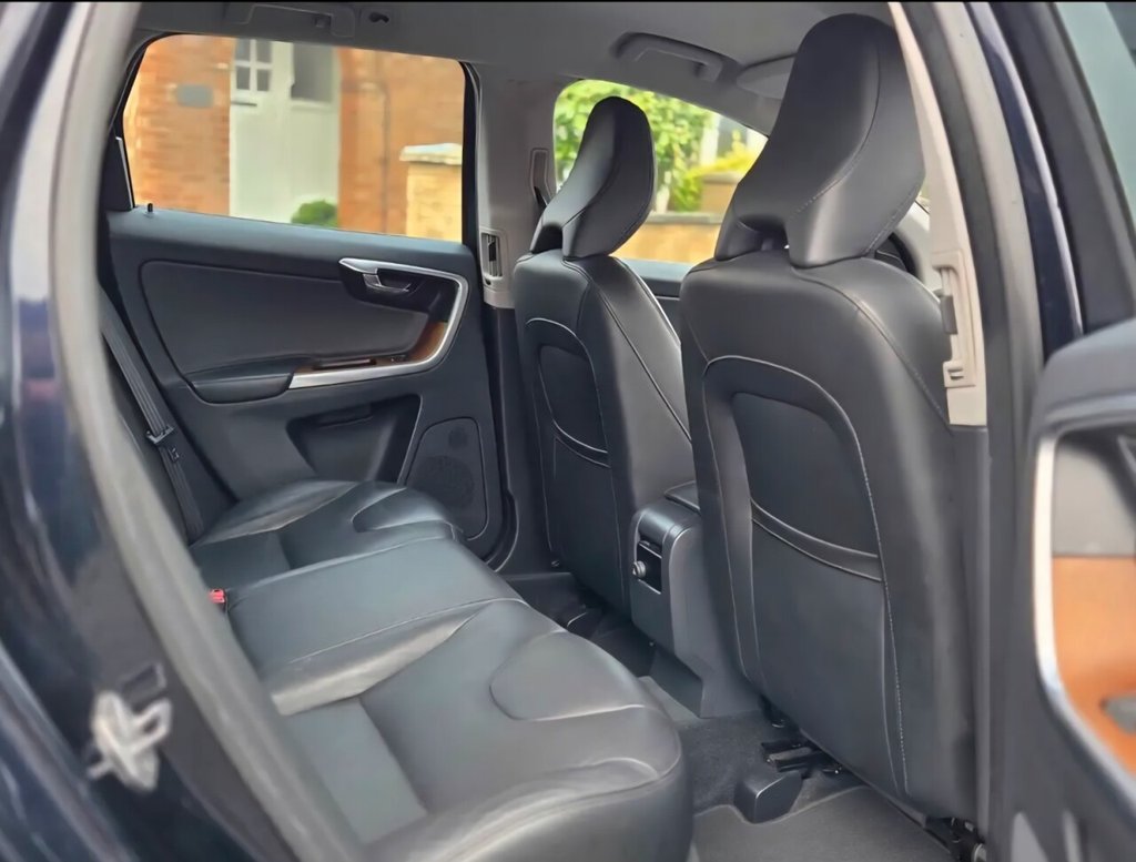 Used Volvo XC60 2015 for sale - 77720277: Photo 5