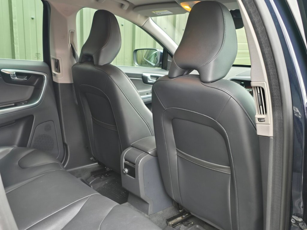 Used Volvo XC60 2015 for sale - 77680710: Photo 22