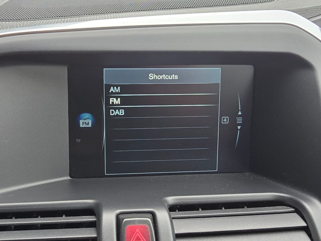 Used Volvo XC60 2015 for sale - 77680710: Photo 34