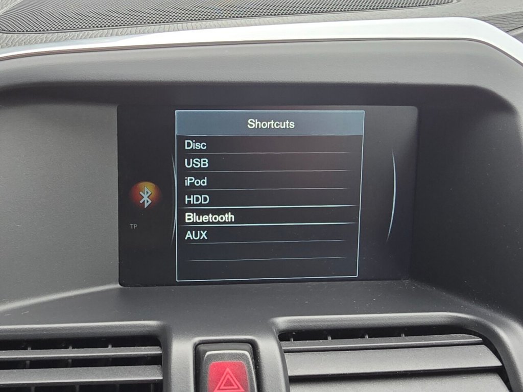 Used Volvo XC60 2015 for sale - 77680710: Photo 35