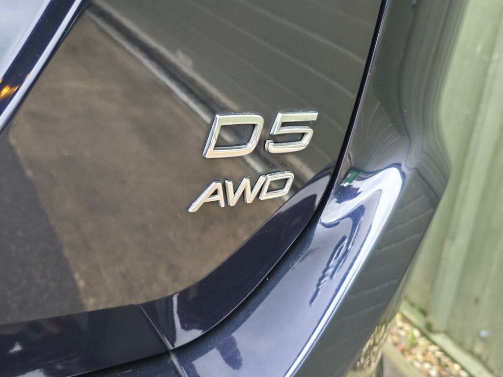 Used Volvo XC60 2015 for sale - 77680710: Photo 9