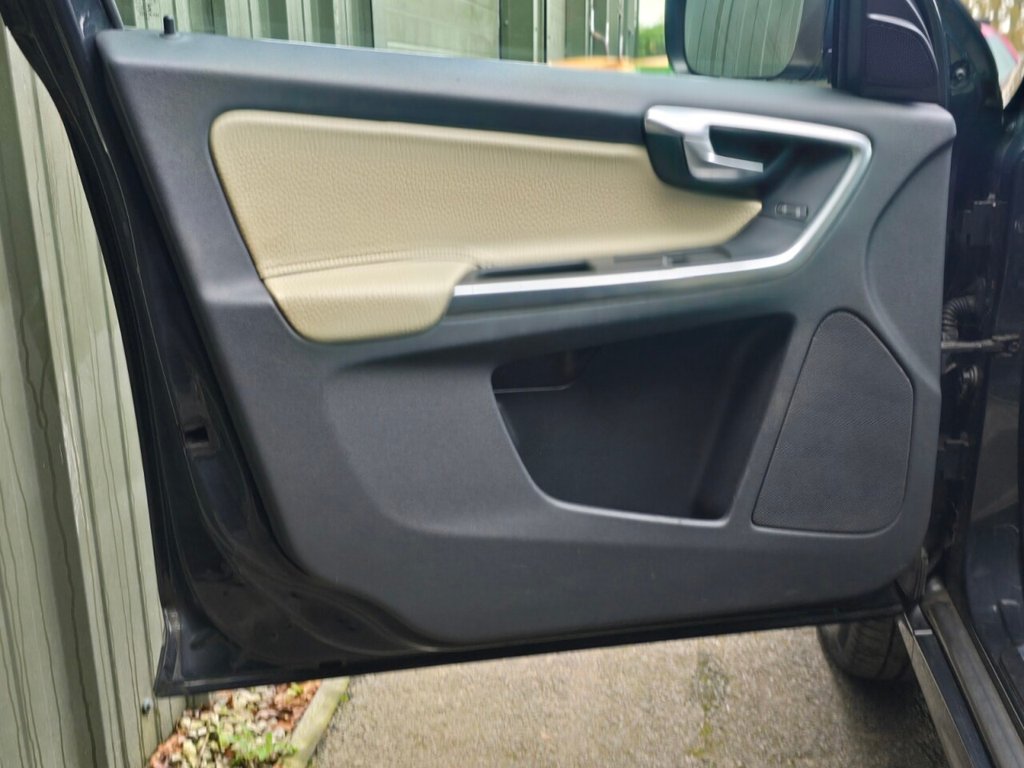 Used Volvo XC60 2014 for sale - 76698322: Photo 34