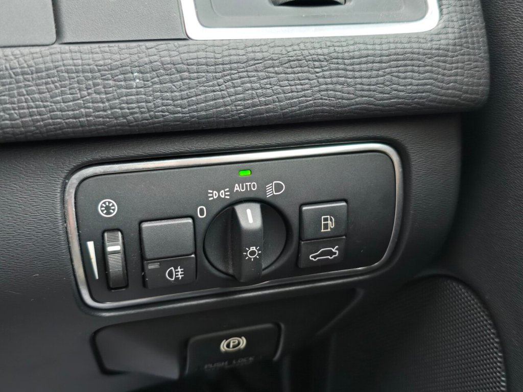 Used Volvo XC60 2014 for sale - 76698322: Photo 42