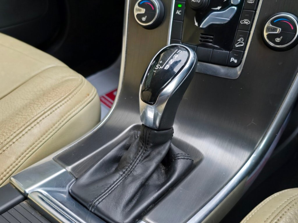 Used Volvo XC60 2014 for sale - 76698322: Photo 49