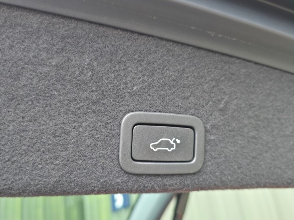 Used Volvo XC60 2016 for sale - 76496279: Photo 11