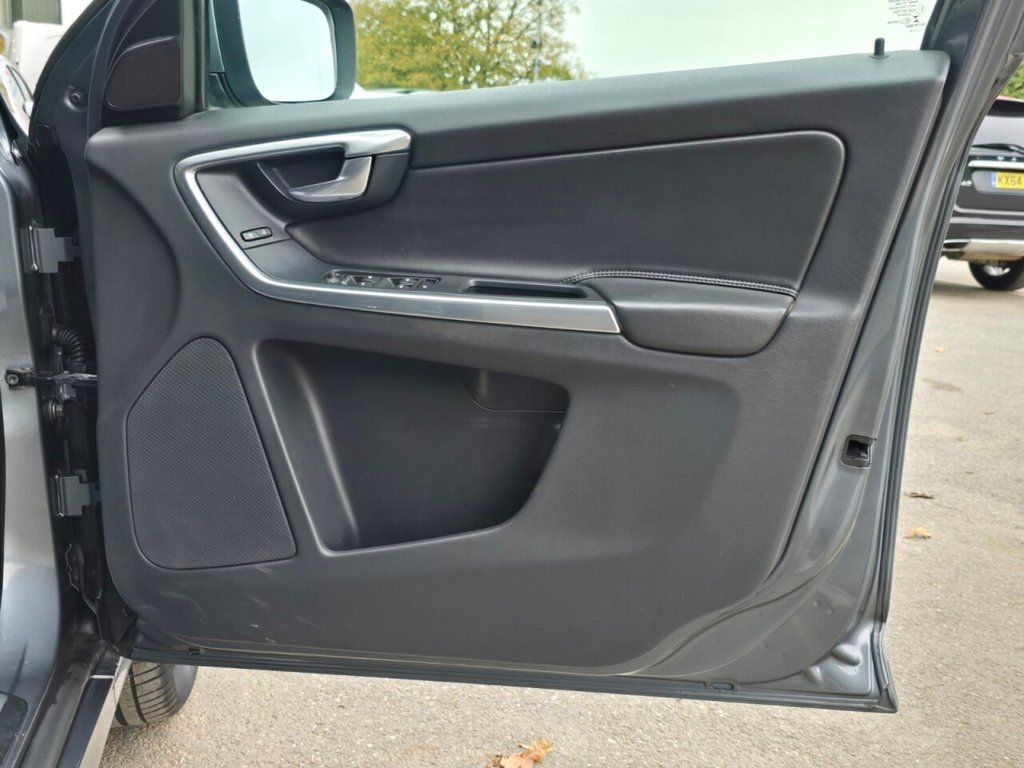 Used Volvo XC60 2016 for sale - 76496279: Photo 18