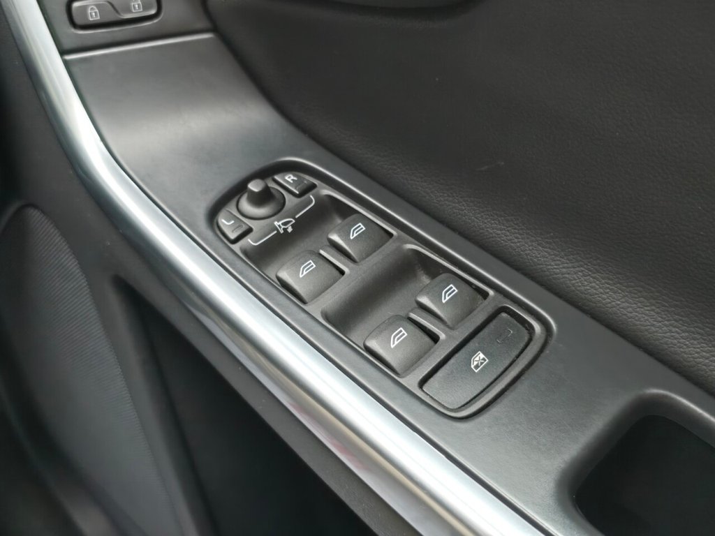 Used Volvo XC60 2016 for sale - 76496279: Photo 27