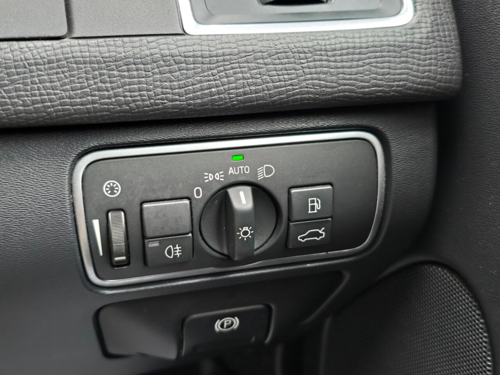 Used Volvo XC60 2016 for sale - 76496279: Photo 28