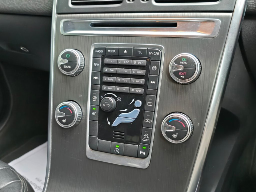 Used Volvo XC60 2016 for sale - 76496279: Photo 30