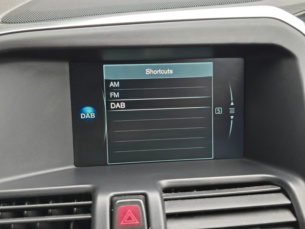 Used Volvo XC60 2016 for sale - 76496279: Photo 32