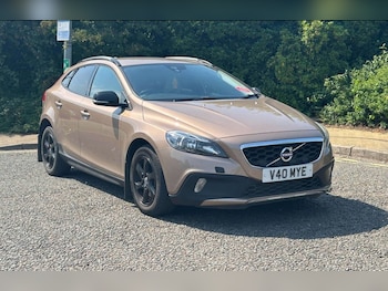 Used Volvo V40 2013 for sale - 78986001: Photo