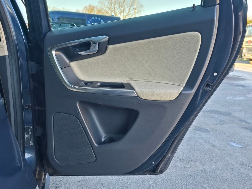 Used Volvo XC60 2013 for sale - 77092168: Photo 21