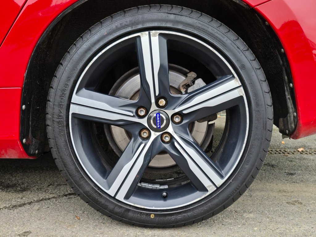 Used Volvo V60 2017 for sale - 76482401: Photo 12