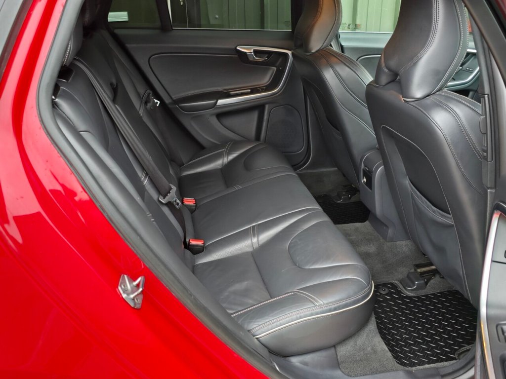 Used Volvo V60 2017 for sale - 76482401: Photo 20