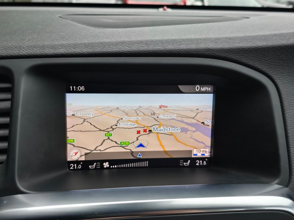 Used Volvo V60 2017 for sale - 76482401: Photo 32