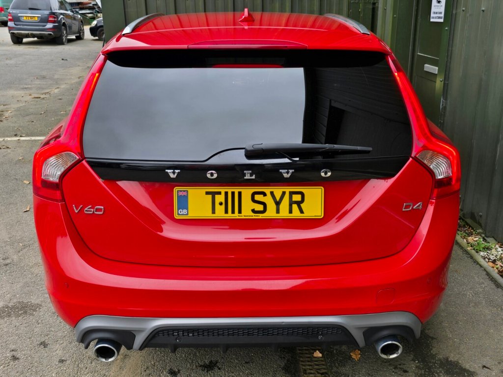 Used Volvo V60 2017 for sale - 76482401: Photo 8