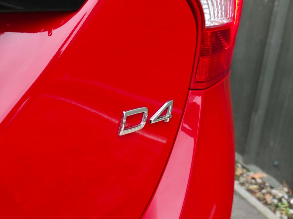 Used Volvo V60 2017 for sale - 76482401: Photo 9