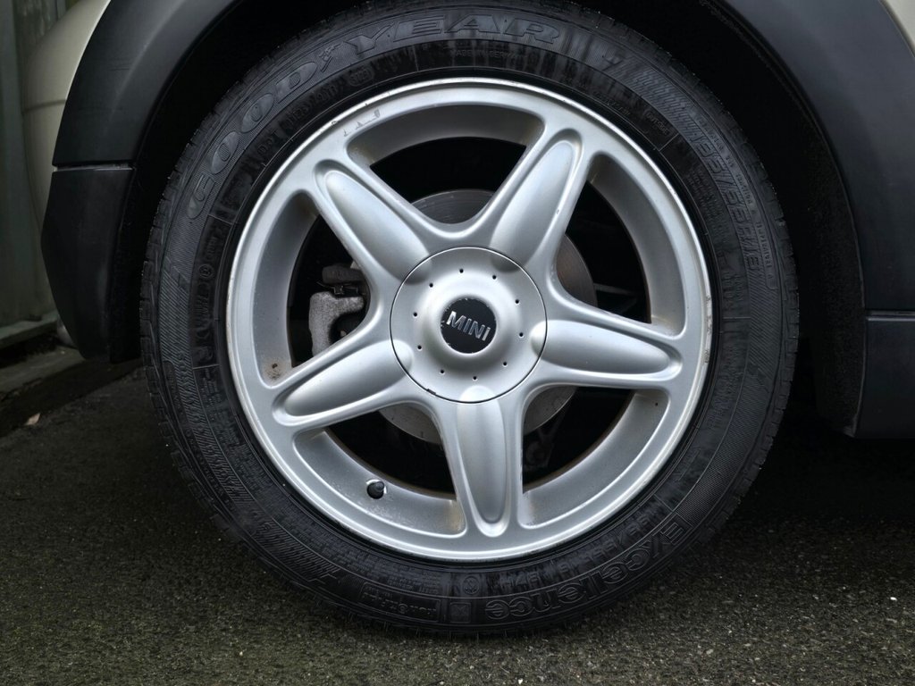 Used MINI Hatch 2007 for sale - 77621389: Photo 13