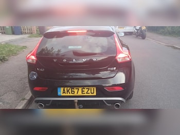 Used Volvo V40 2017 for sale - 76303850: Photo 3