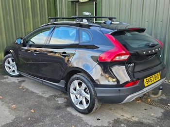 Used Volvo V40 Cross Country 2013 for sale - 76482101: Photo