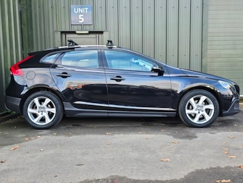 Used Volvo V40 Cross Country 2013 for sale - 76482101: Photo