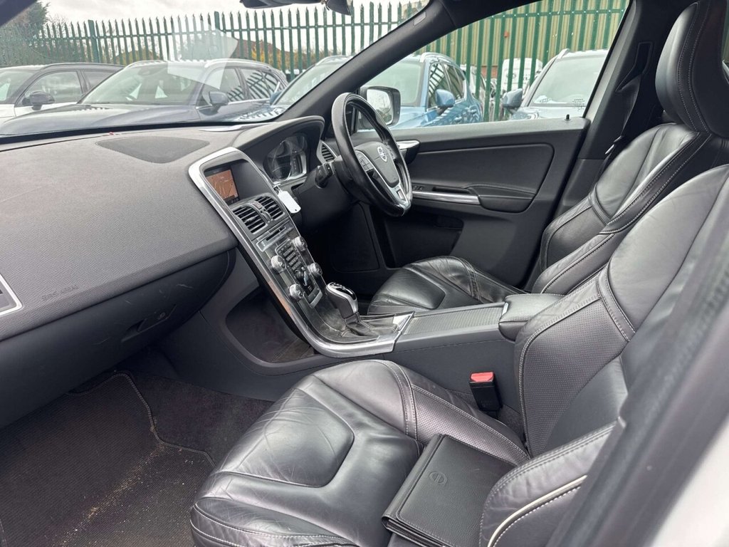 Used Volvo XC60 2017 for sale - 76546932: Photo 4