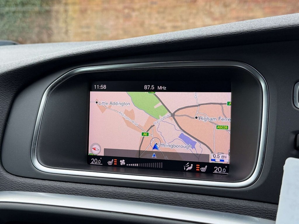 Used Volvo V40 2017 for sale - 77067559: Photo 11