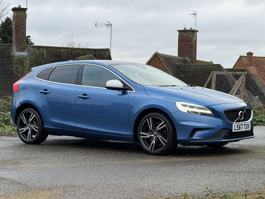 Used Volvo V40 2017 for sale - 77067559: Photo 2
