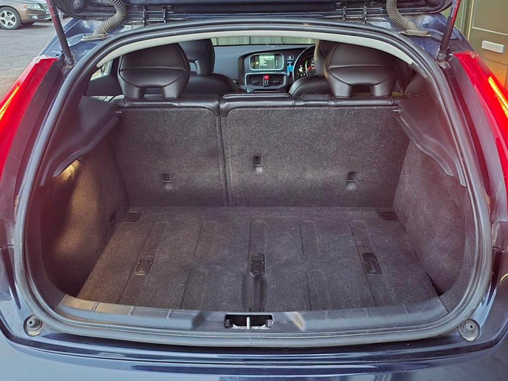 Used Volvo V40 Cross Country 2016 for sale - 76632204: Photo 10