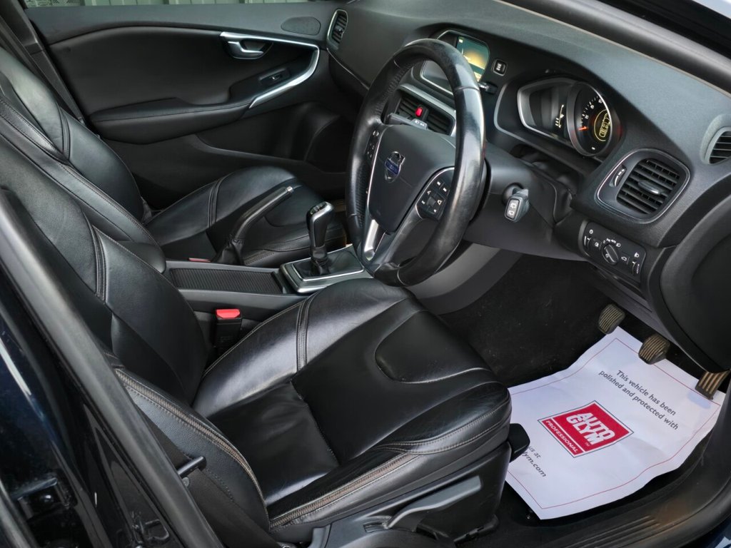 Used Volvo V40 Cross Country 2016 for sale - 76632204: Photo 15