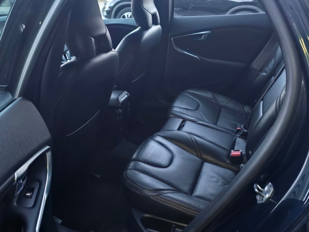 Used Volvo V40 Cross Country 2016 for sale - 76632204: Photo 21