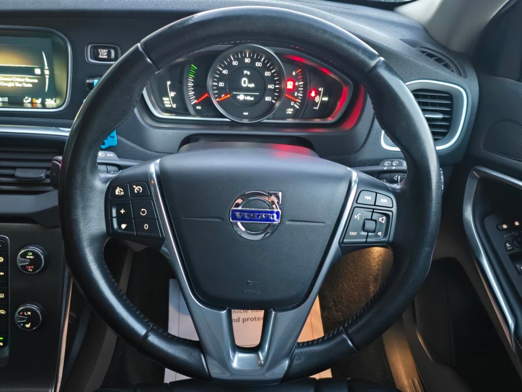 Used Volvo V40 Cross Country 2016 for sale - 76632204: Photo 24