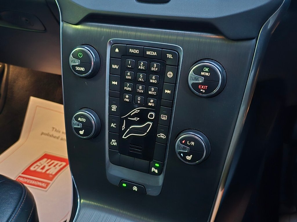 Used Volvo V40 Cross Country 2016 for sale - 76632204: Photo 28