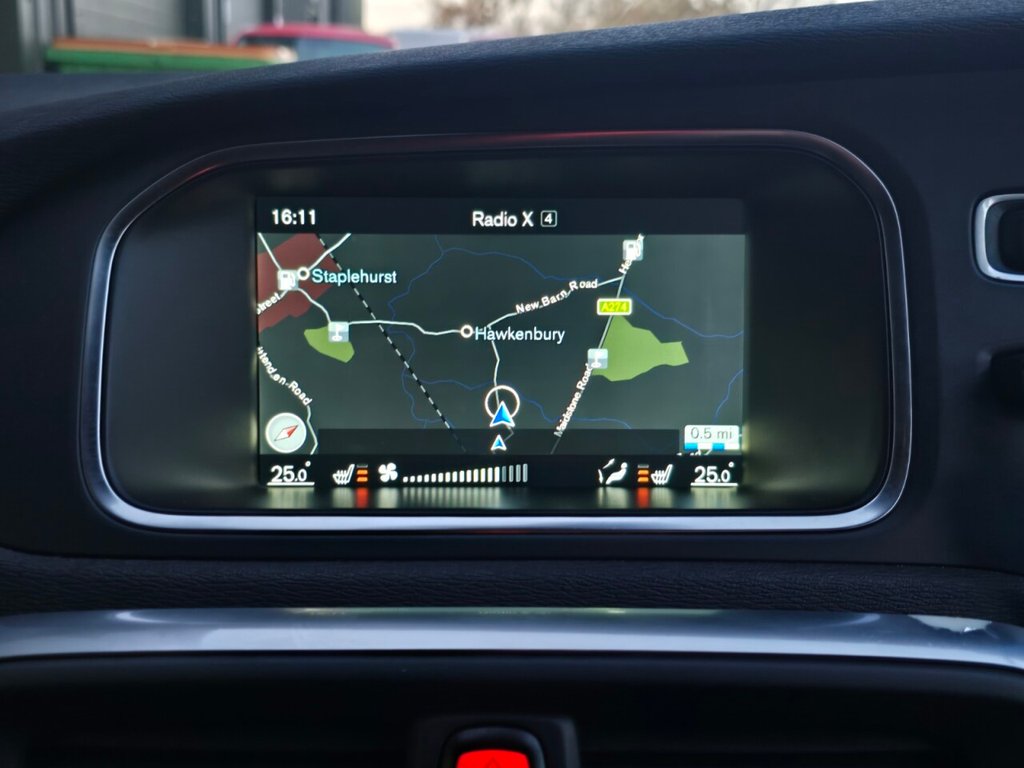 Used Volvo V40 Cross Country 2016 for sale - 76632204: Photo 30