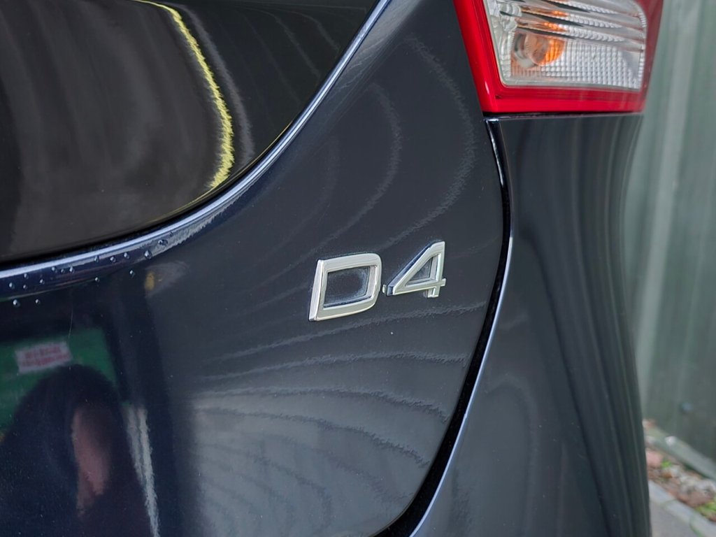 Used Volvo V40 Cross Country 2016 for sale - 76632204: Photo 9