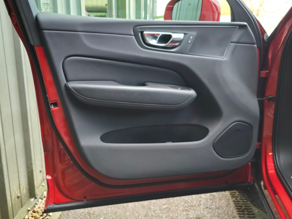 Used Volvo XC60 2019 for sale - 77539598: Photo 19