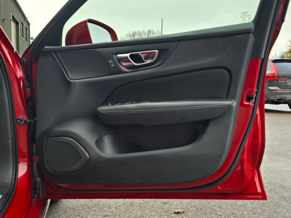 Used Volvo V60 2019 for sale - 77200237: Photo 14