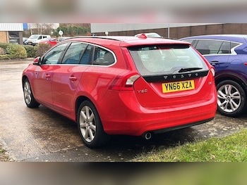 Used Volvo V60 2016 for sale - 77200064: Photo