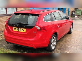 Used Volvo V60 2016 for sale - 77200064: Photo