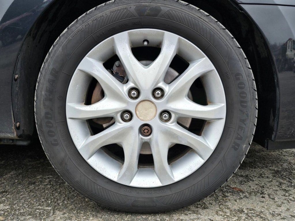 Used Hyundai i30 2010 for sale - 77037893: Photo 13